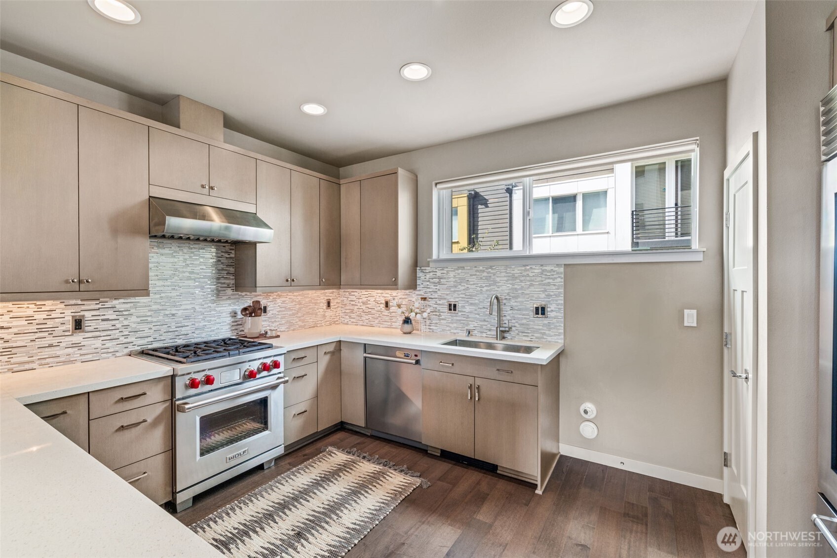 1616 E Yesler Way