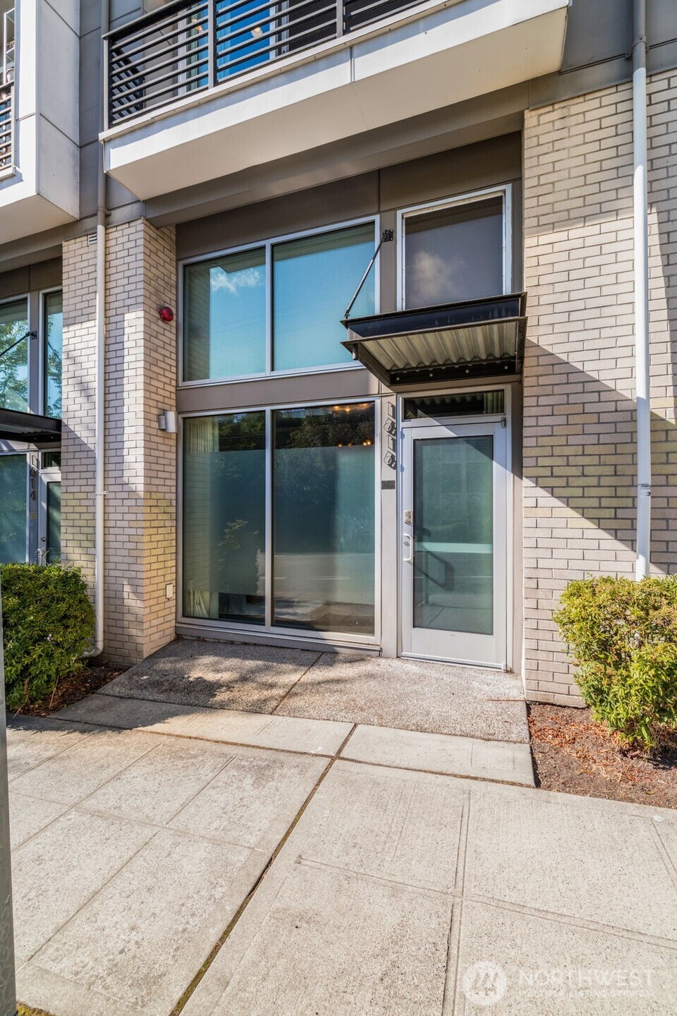 1616 E Yesler Way