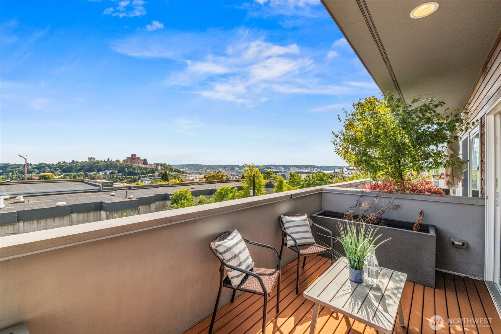 1616 E Yesler Way