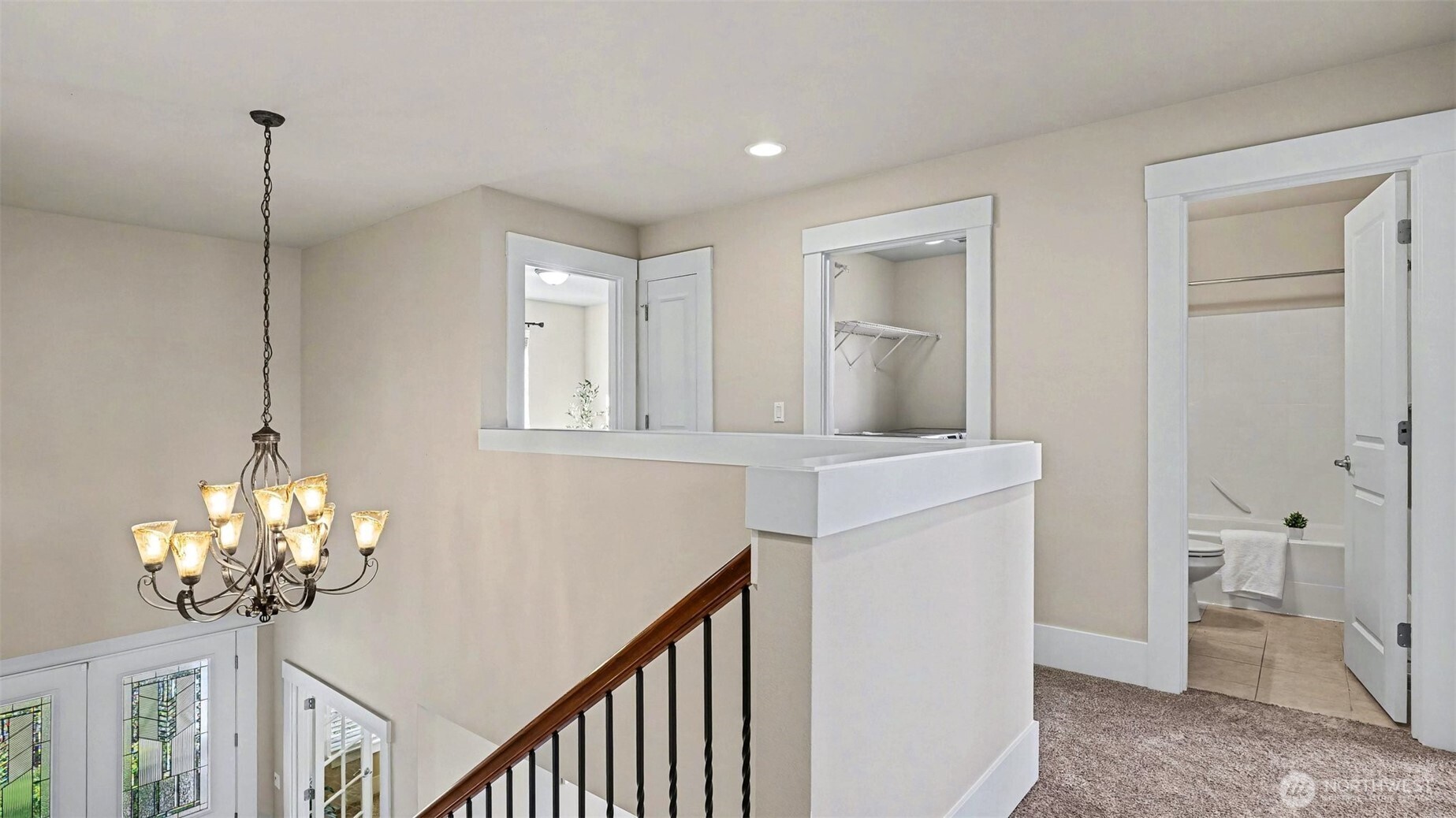 278 Vashon Place NE