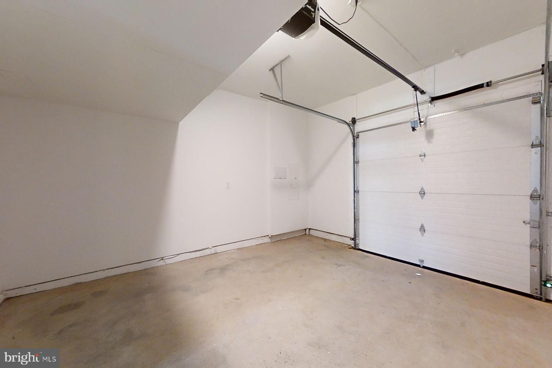 38 47th SE