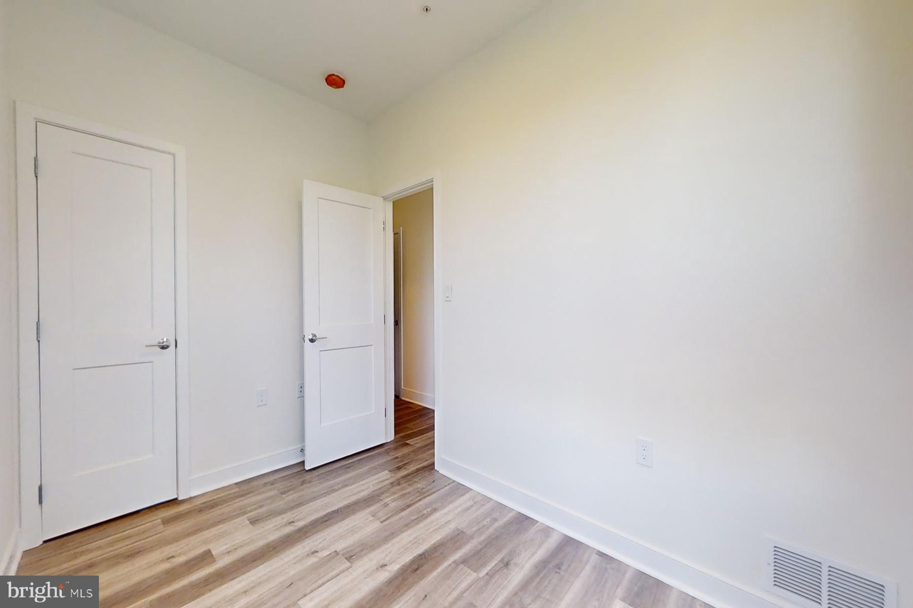 4910 East Capitol NE