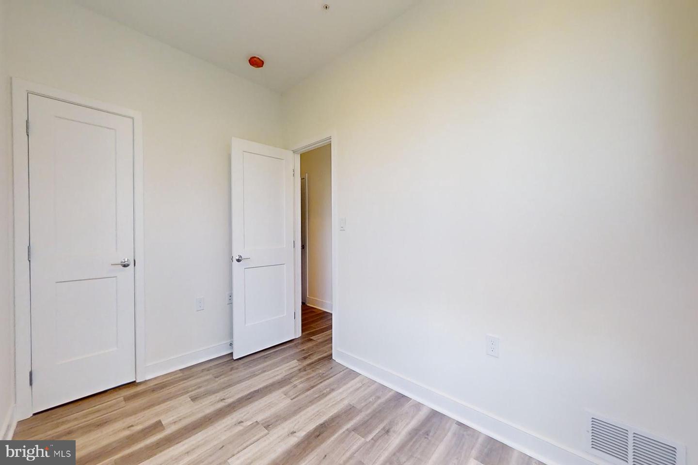 4900 East Capitol NE