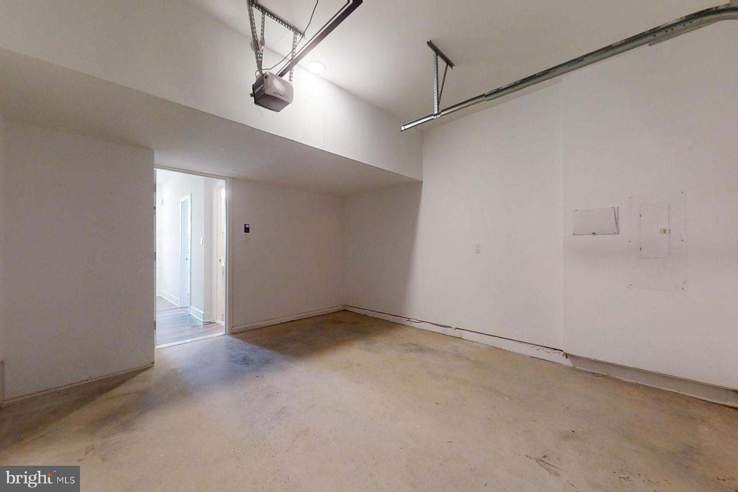4900 East Capitol NE