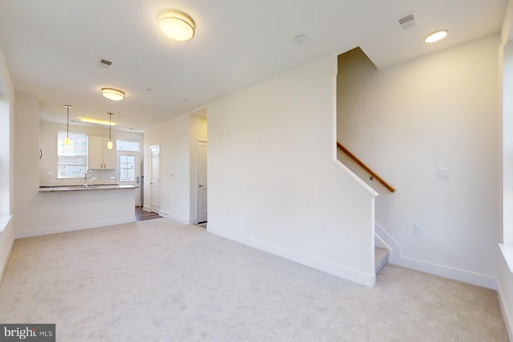 4900 East Capitol NE