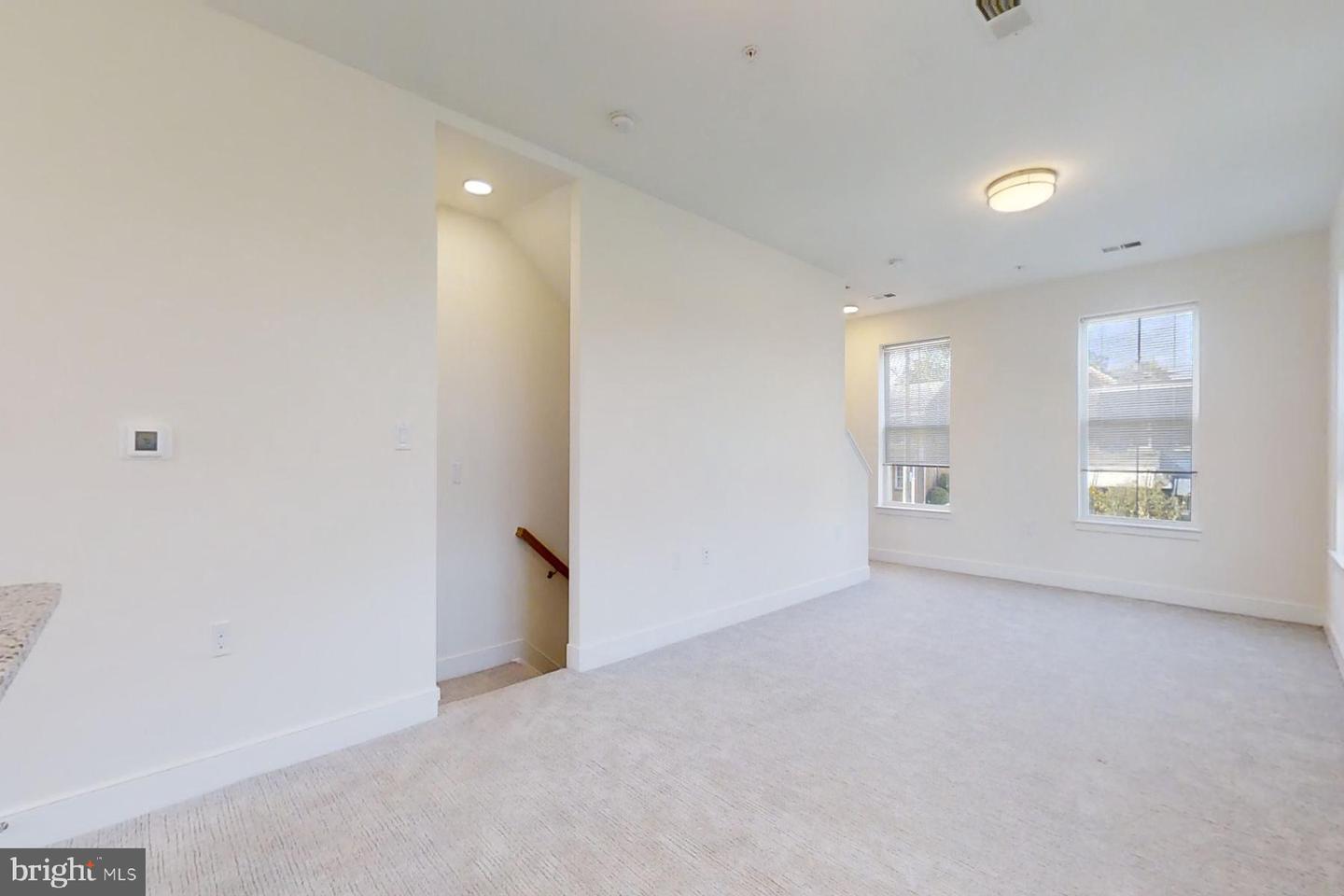 4908 East Capitol NE