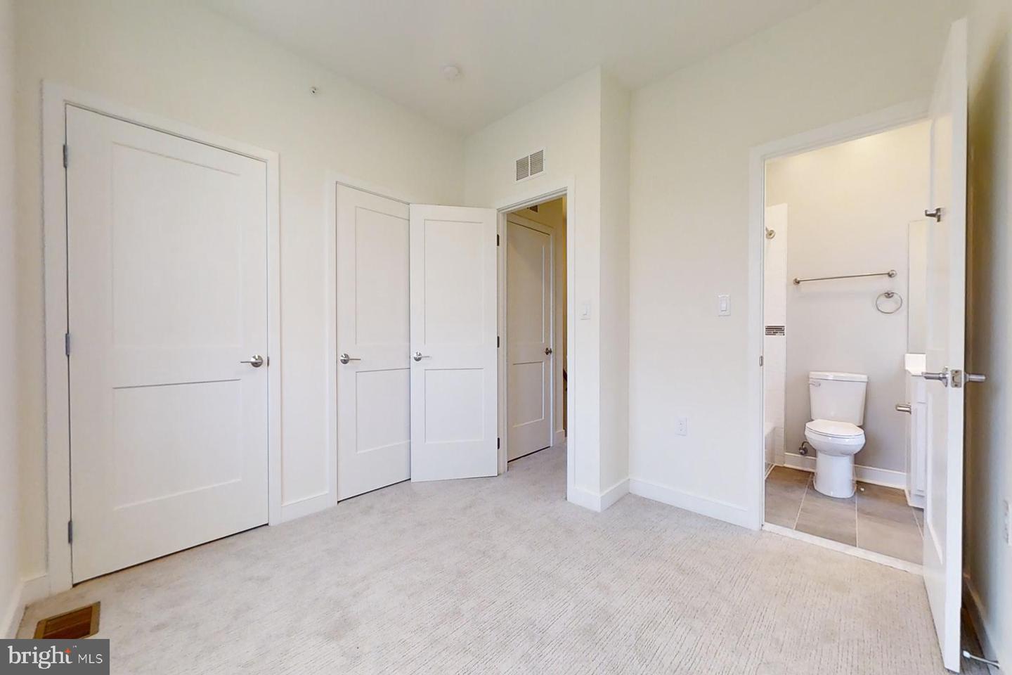 4908 East Capitol NE