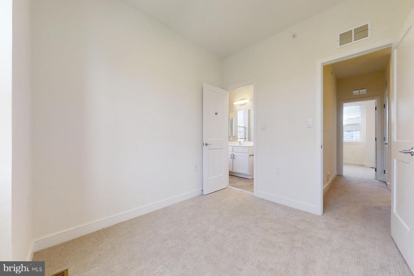 4908 East Capitol NE