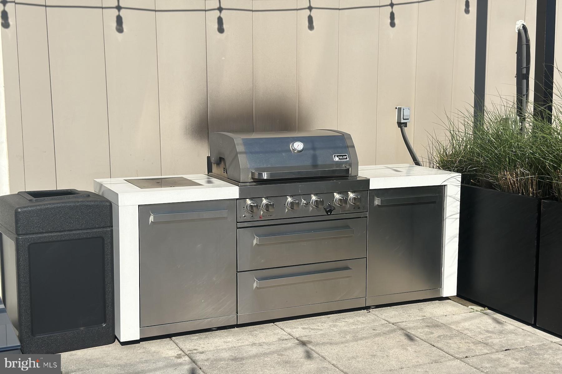 2750 14TH STREET NW 306