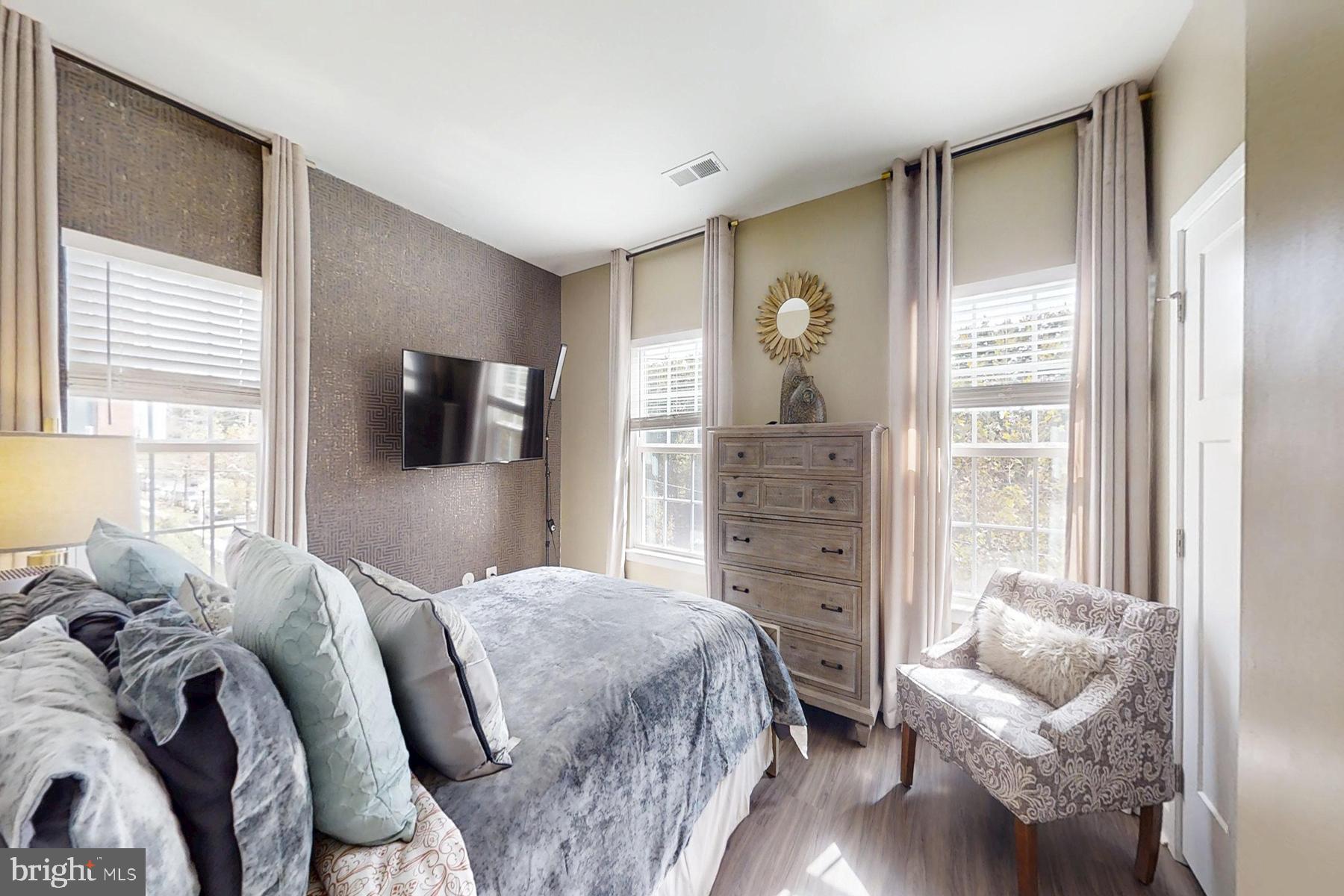 950 MISSISSIPPI AVENUE SE