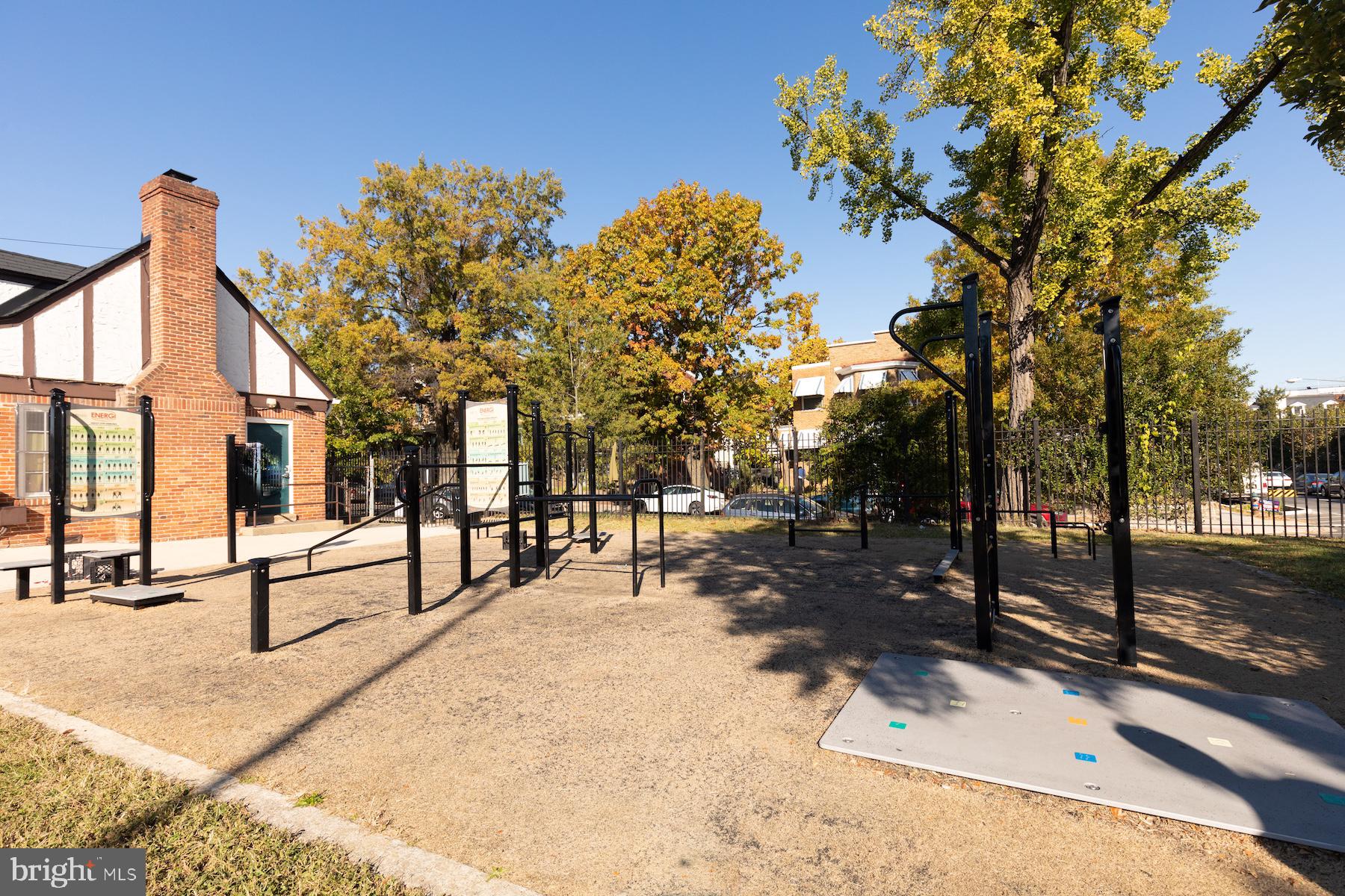 627 PRINCETON PLACE NW