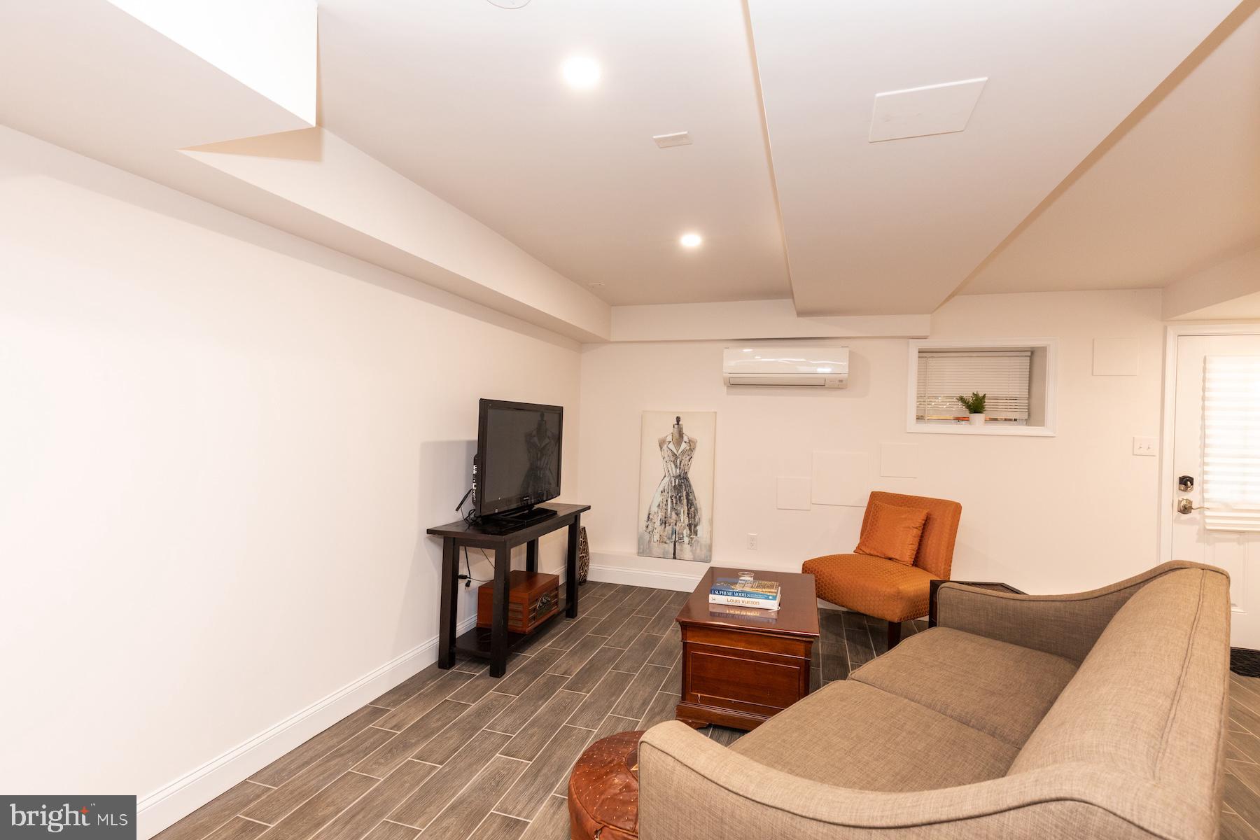 627 PRINCETON PLACE NW