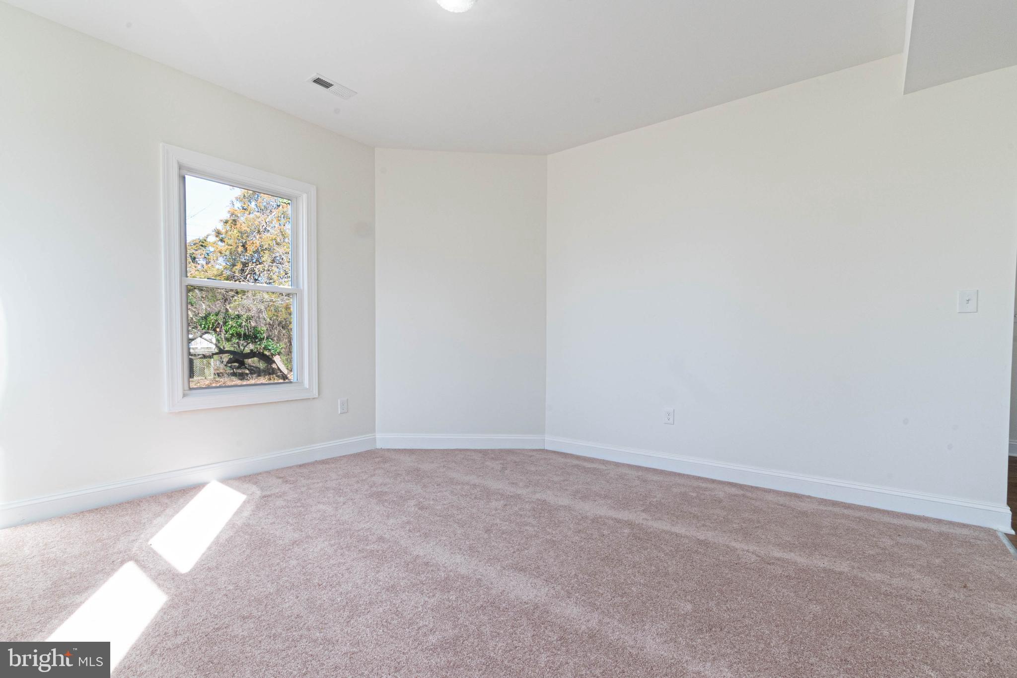 6414 Old Landover Rd