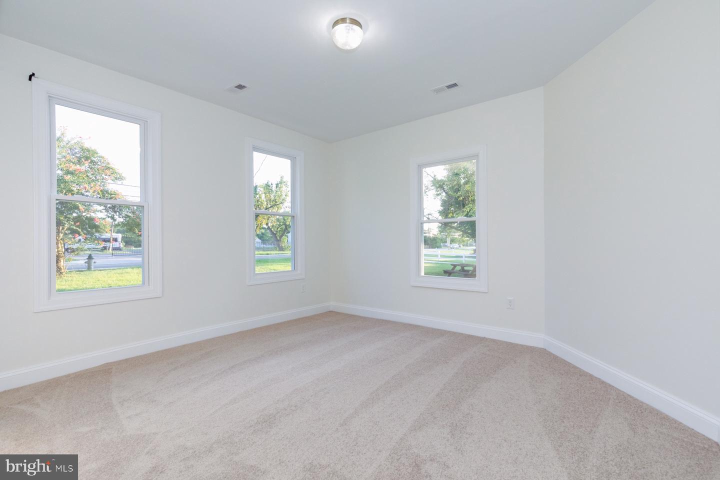 6414 Old Landover Rd