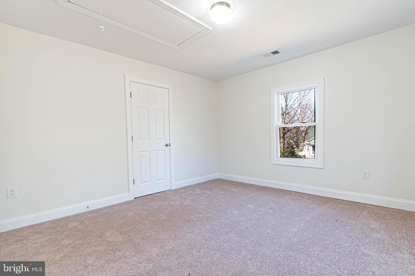 6414 Old Landover Rd