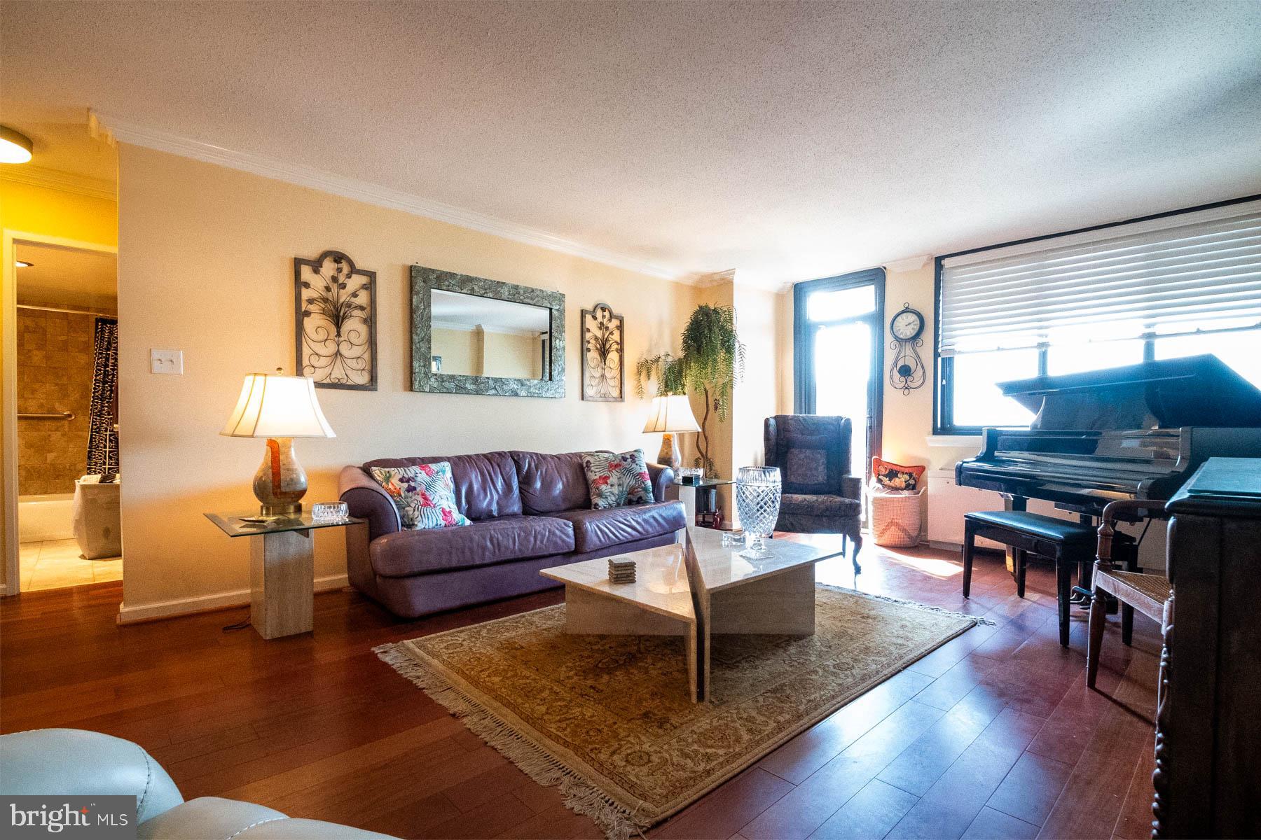 801 N Pitt STREET Unit: 1101