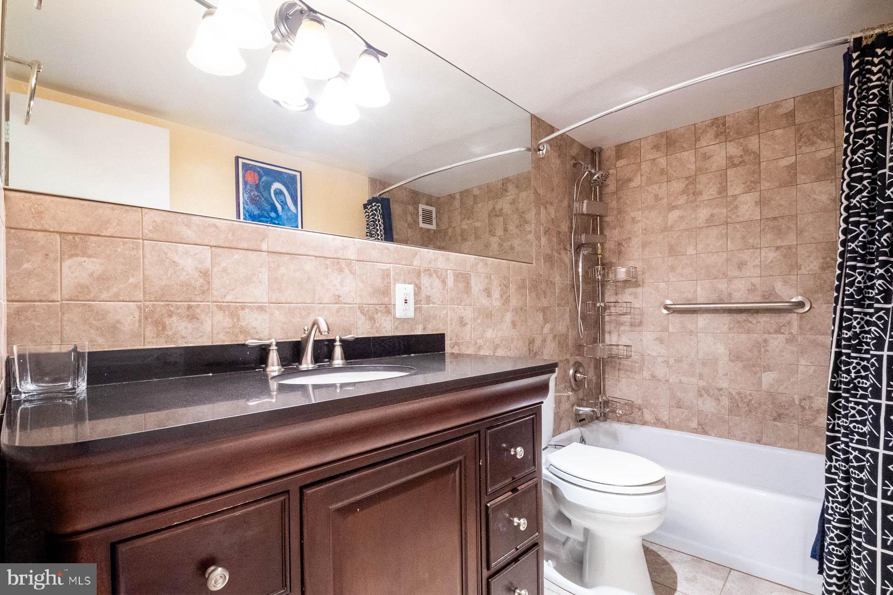 801 N Pitt STREET Unit: 1101