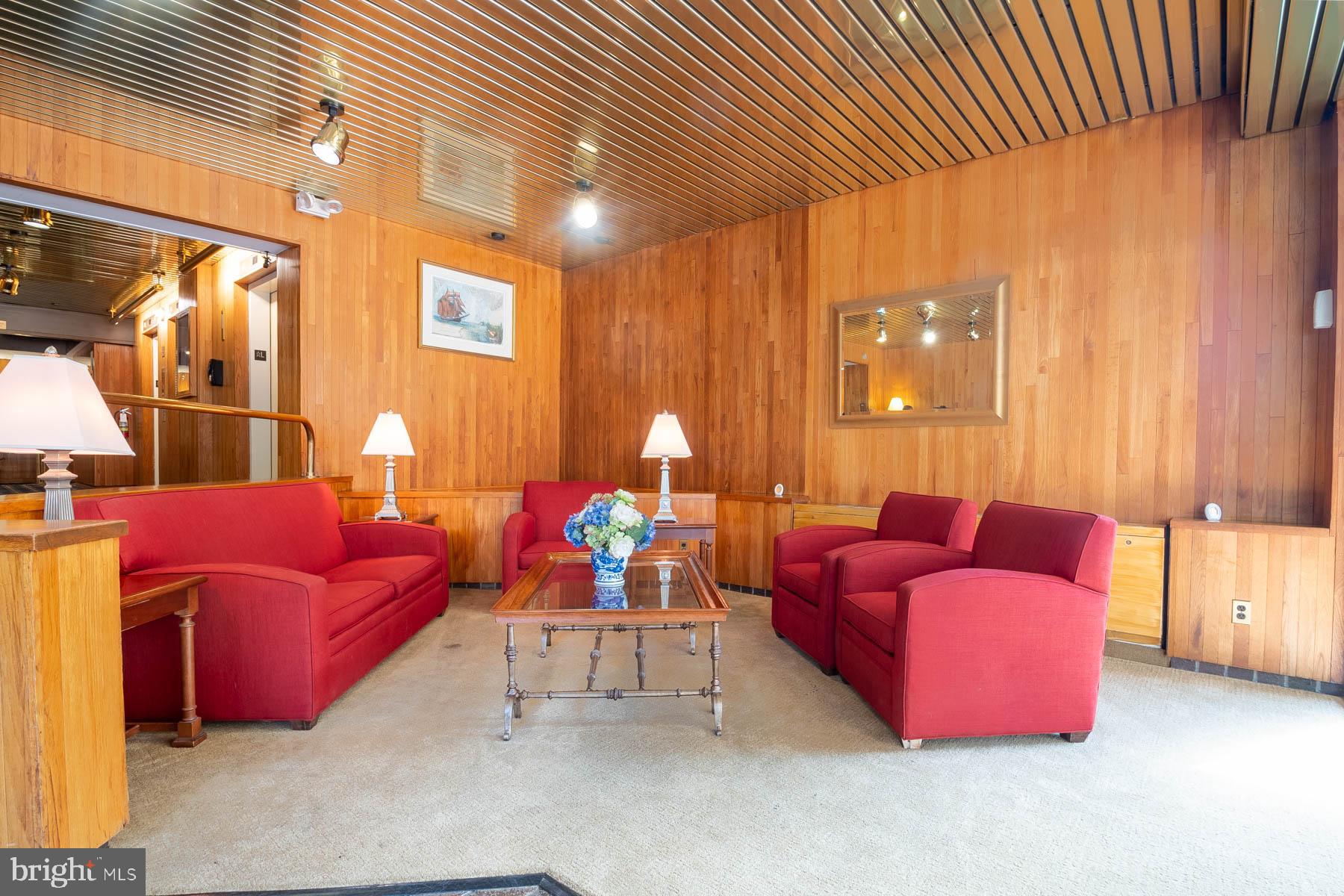 801 N Pitt STREET Unit: 1101