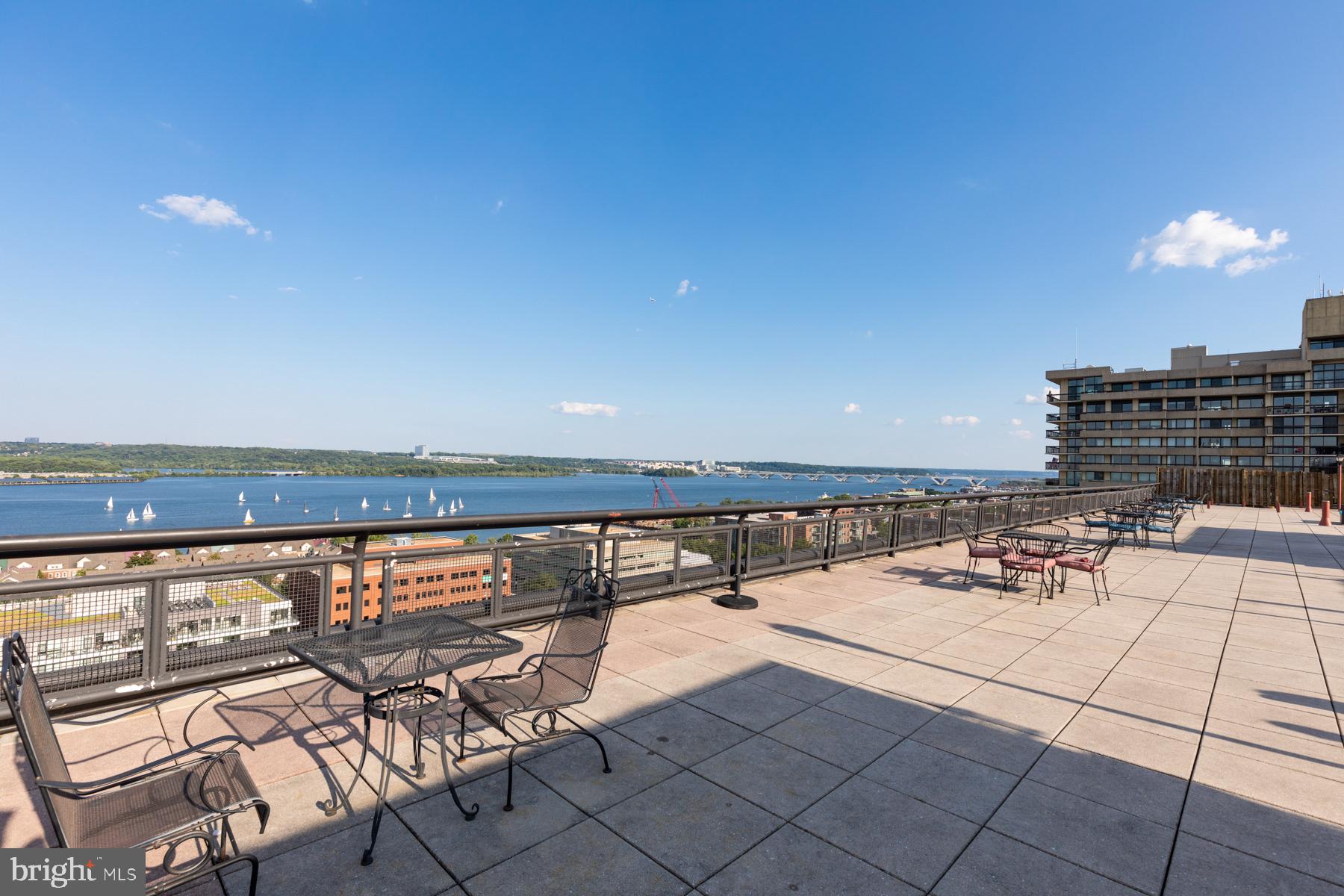 801 N Pitt STREET Unit: 1101