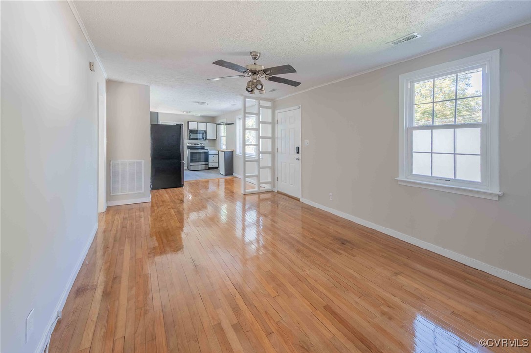115 S Grove Ave
