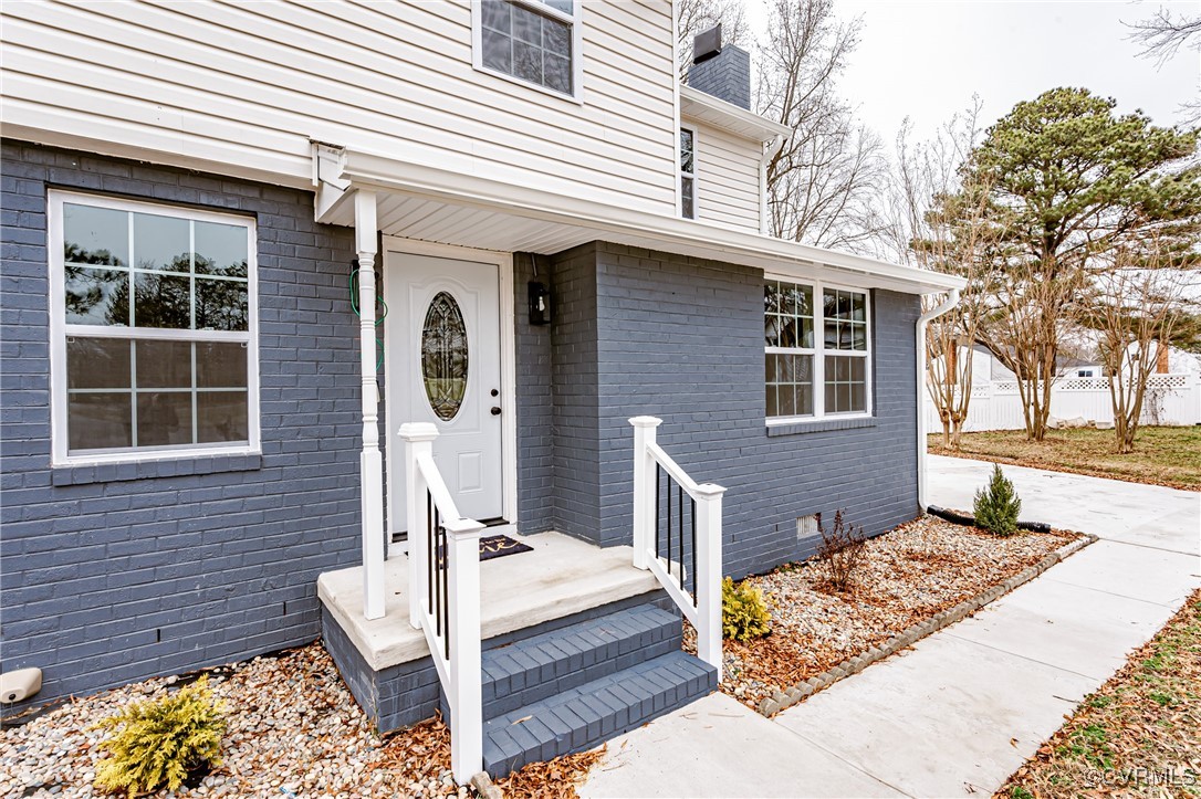 1908 Benham Ct