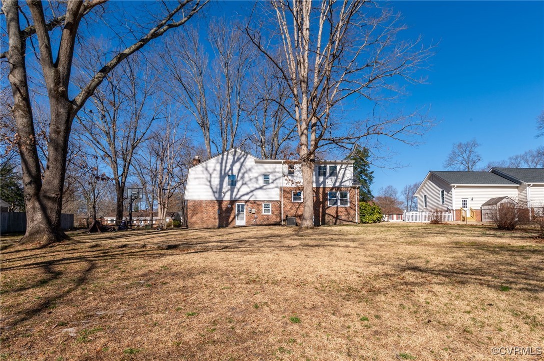 10921 Weybridge Rd