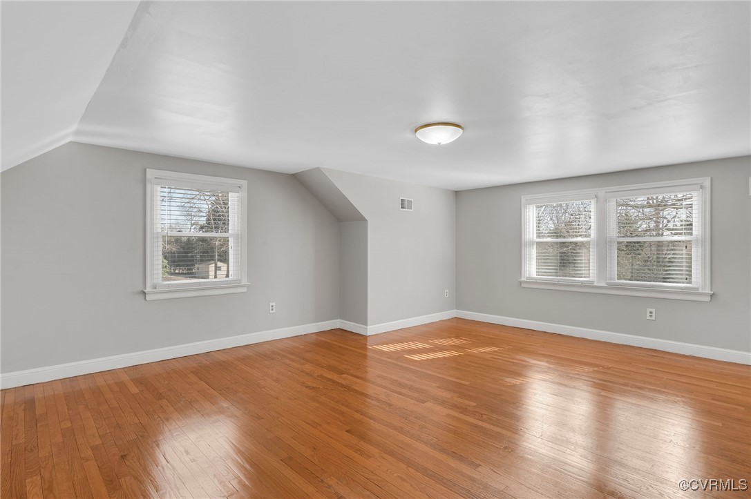 10921 Weybridge Rd