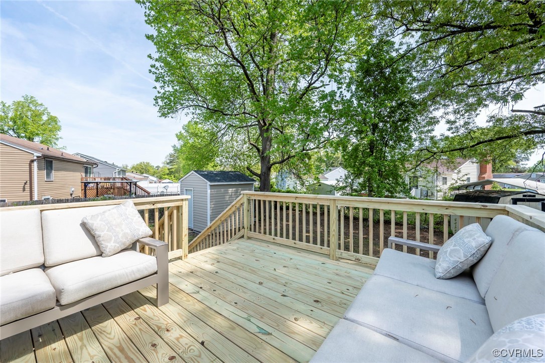 2821 Remington Rd
