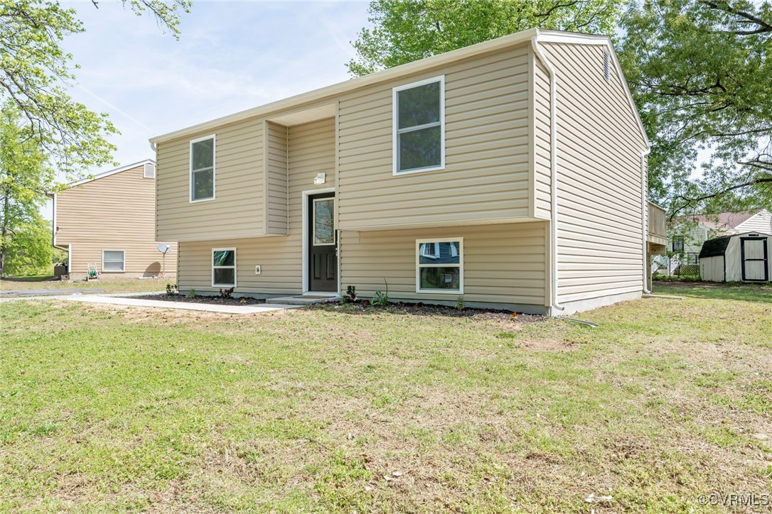 2821 Remington Rd