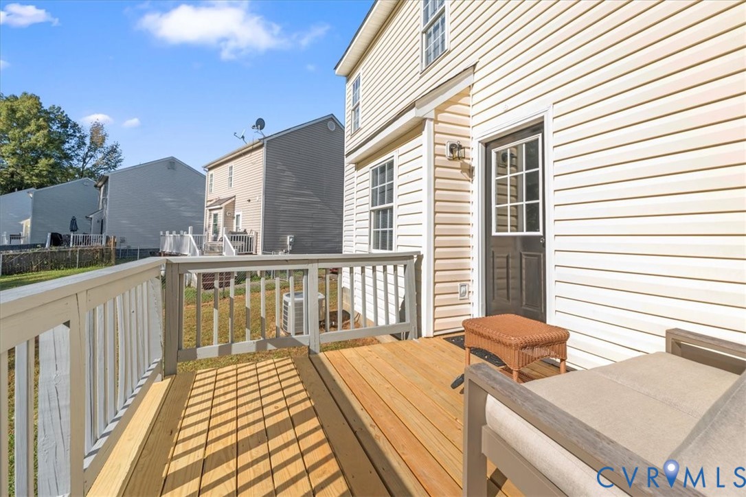 1902 Dellrose Dr