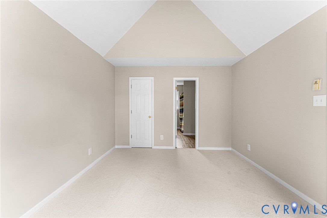 5700 Koufax Dr