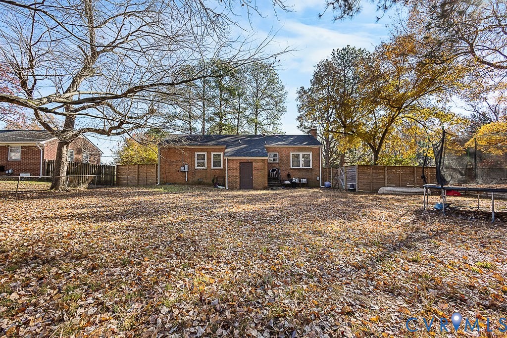932 Whitehead Rd