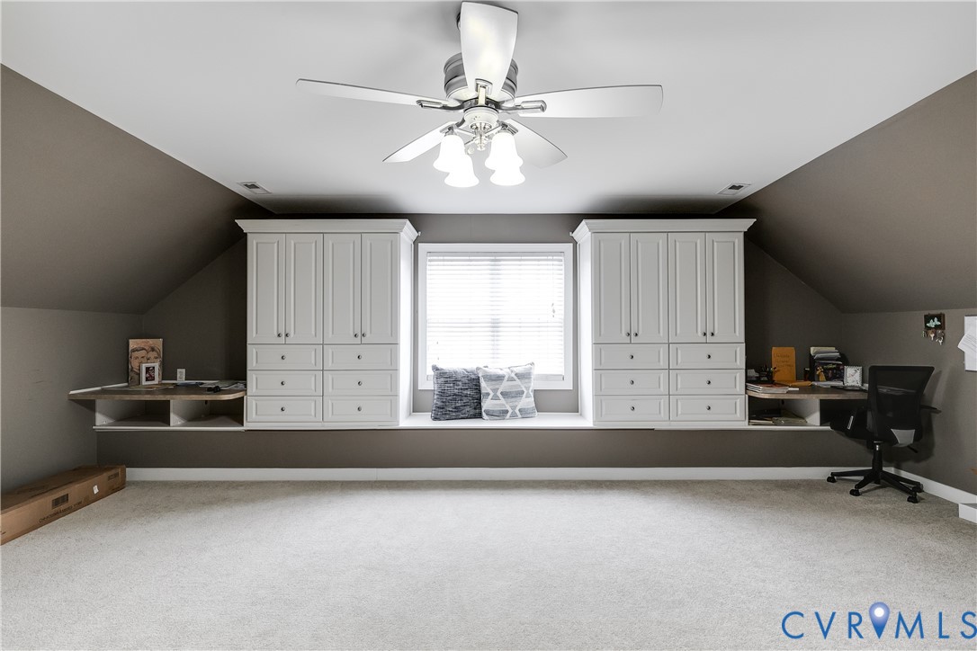 9200 Bailey Oak Dr