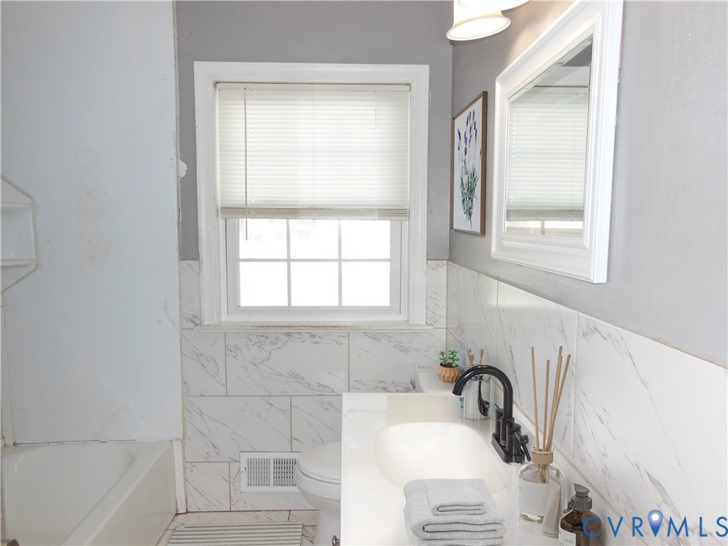 4321 Amberly Rd