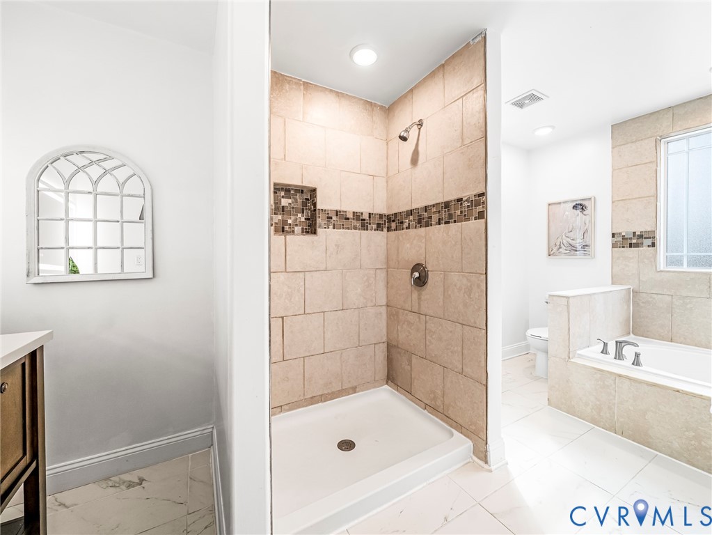 2002 Castle Glen Ct