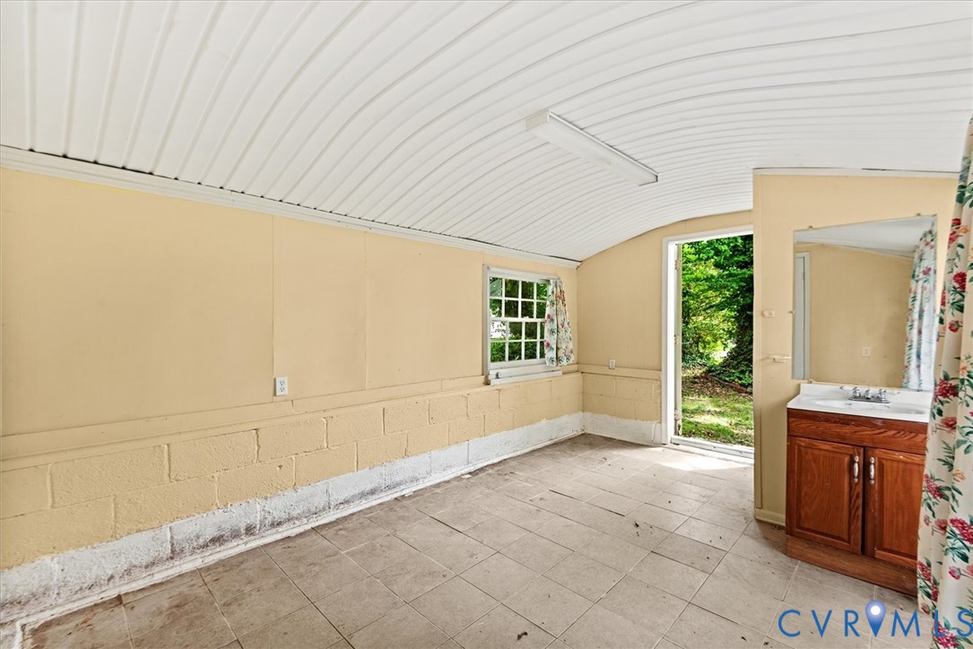 3100 Oconto Rd