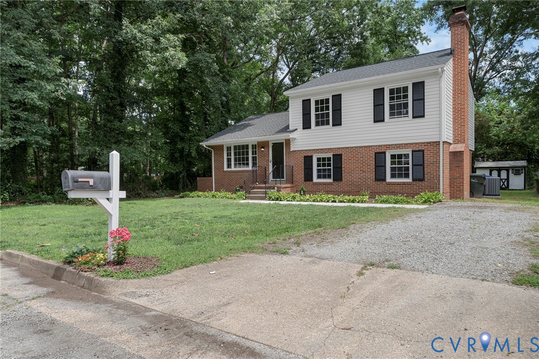 2001 Saline Dr
