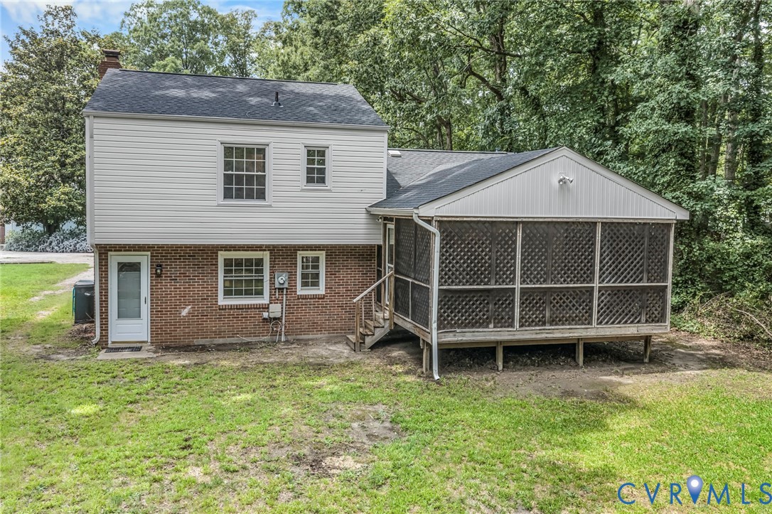2001 Saline Dr