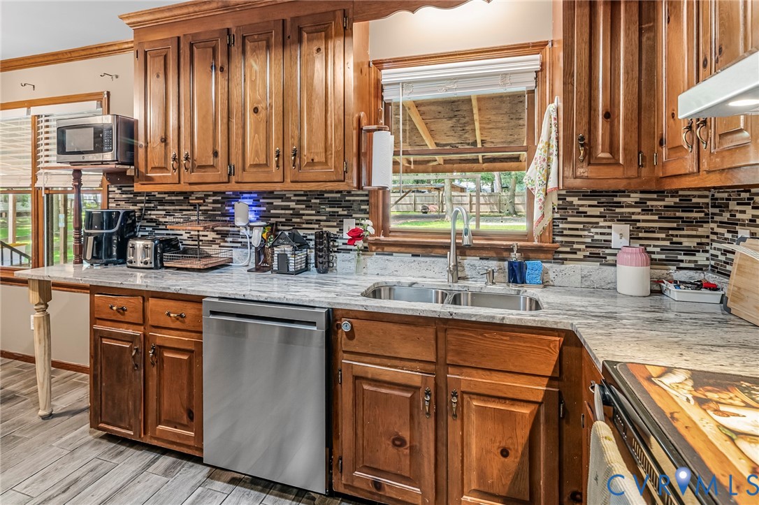 4212 Hunters Landing Dr