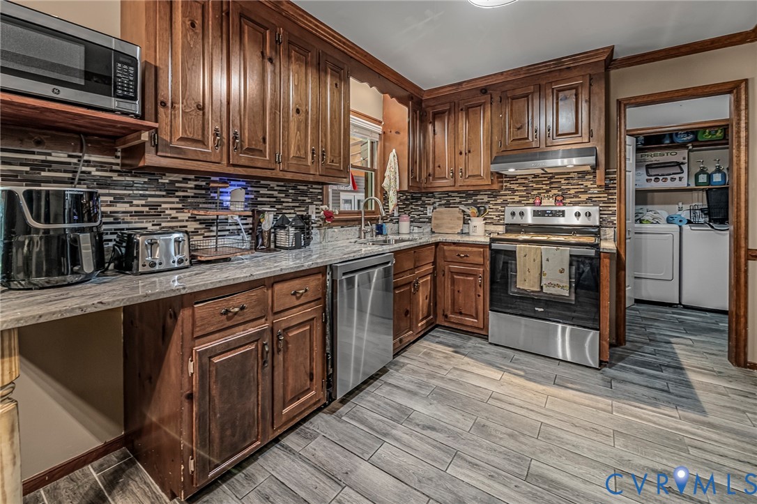 4212 Hunters Landing Dr