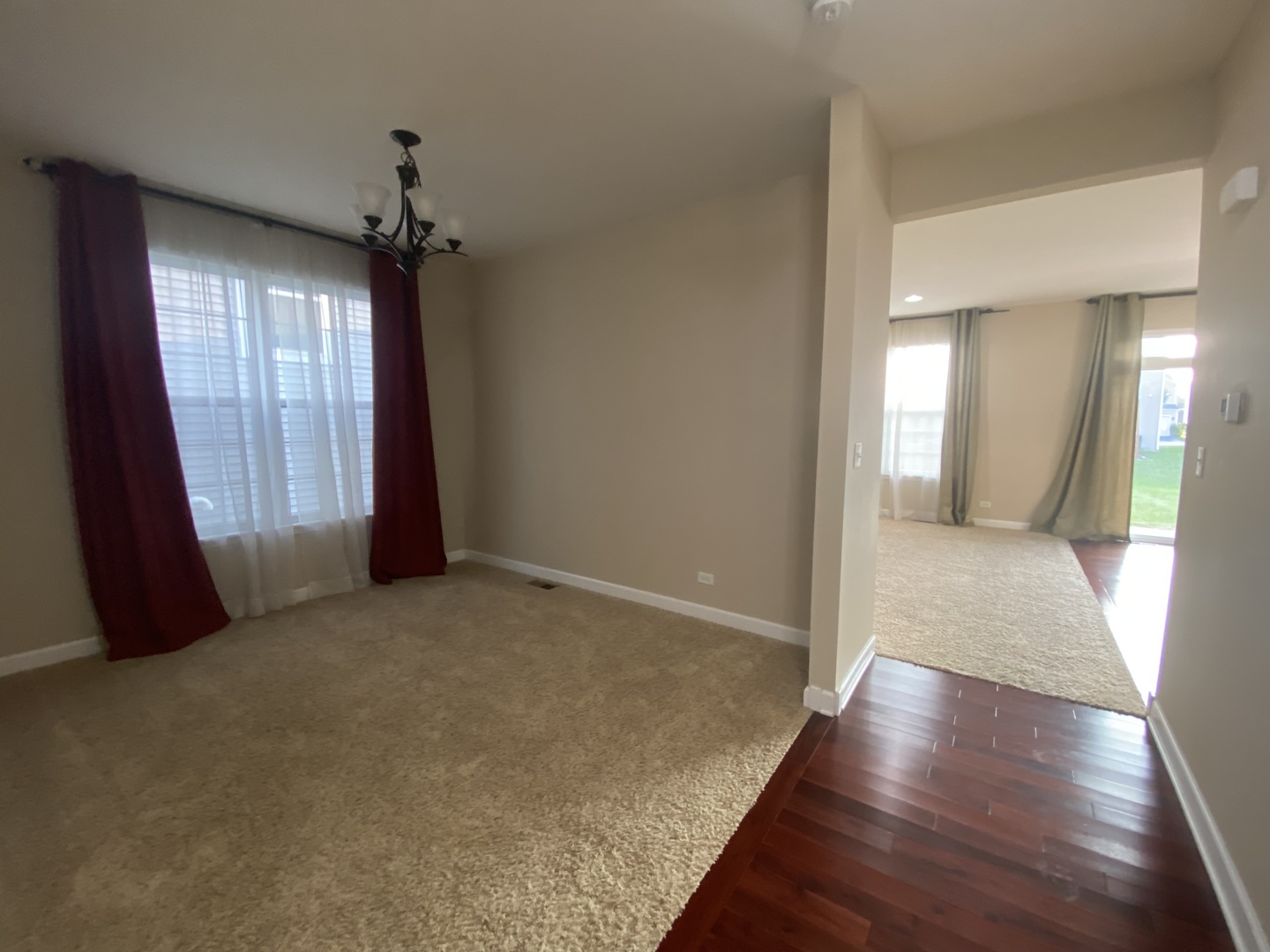 5742 Oak Ridge Way