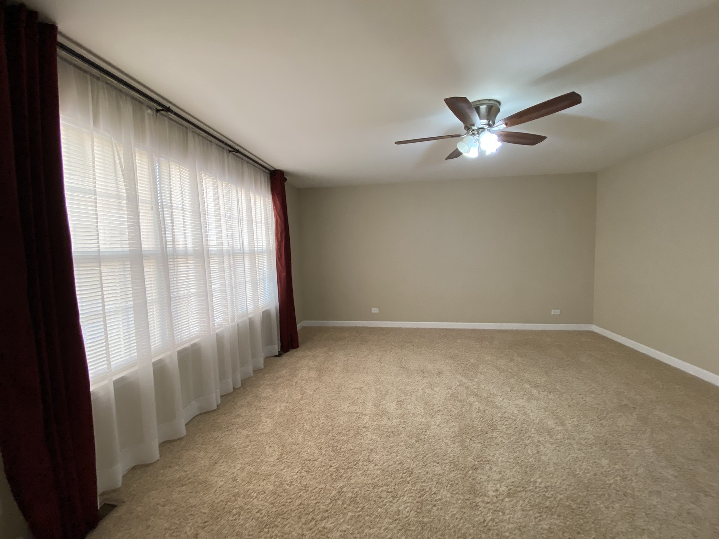 5742 Oak Ridge Way