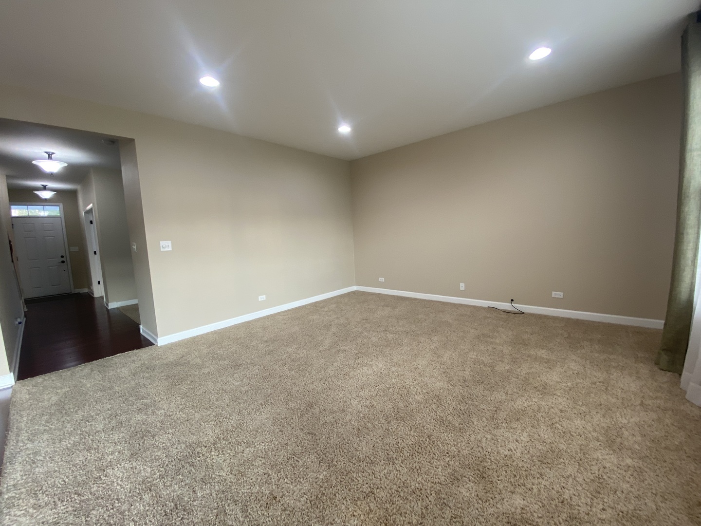 5742 Oak Ridge Way