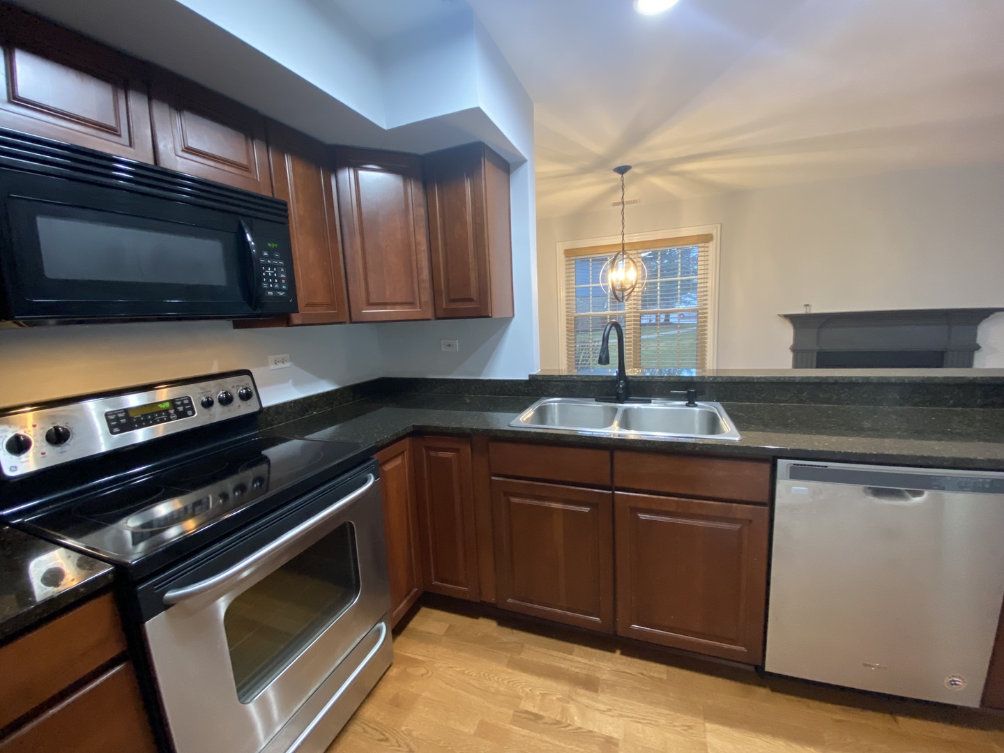 23 Foxcroft Road Unit: 115