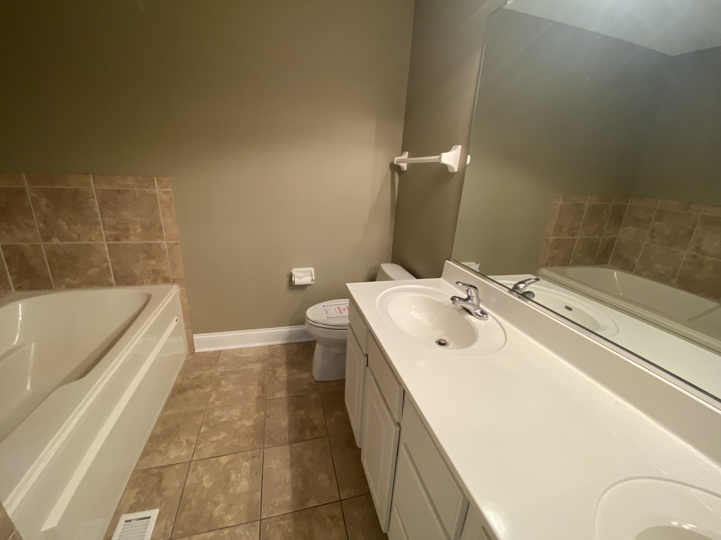 23 Foxcroft Road Unit: 115