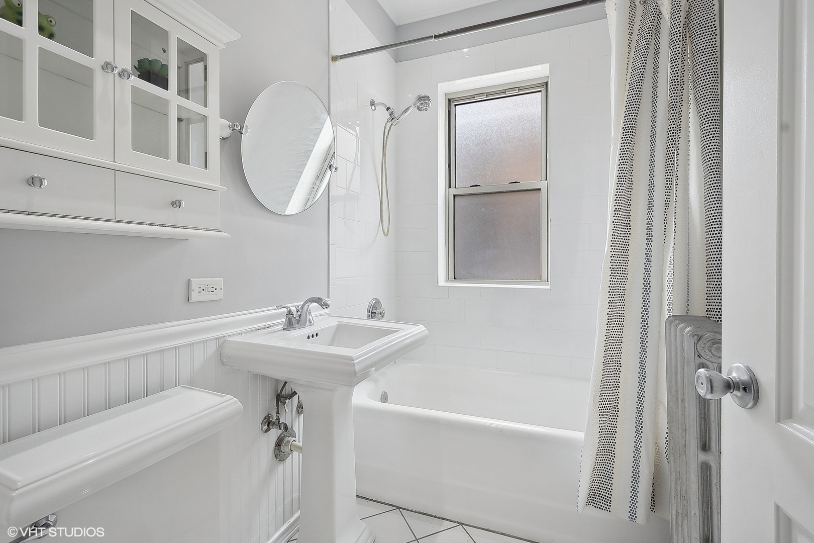 6137 N Hoyne Avenue Unit: 1