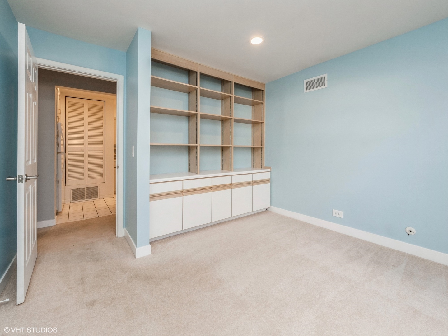 550 Shorely Drive Unit: 104