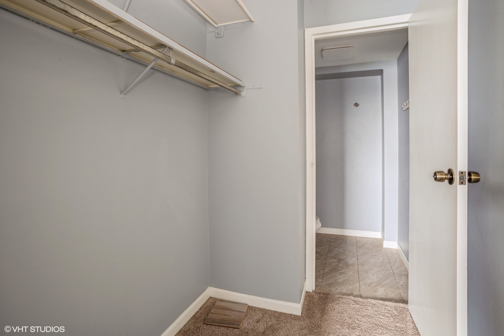 220 S Roselle Road Unit: 524