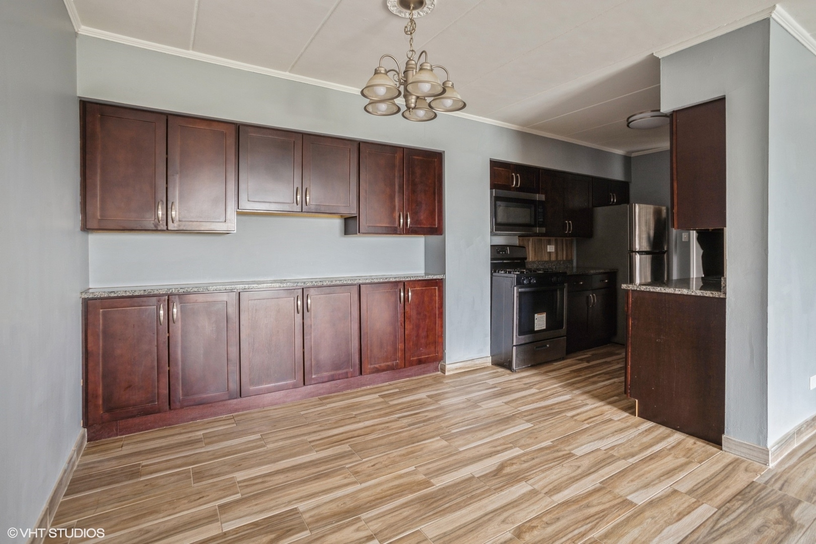 220 S Roselle Road Unit: 524