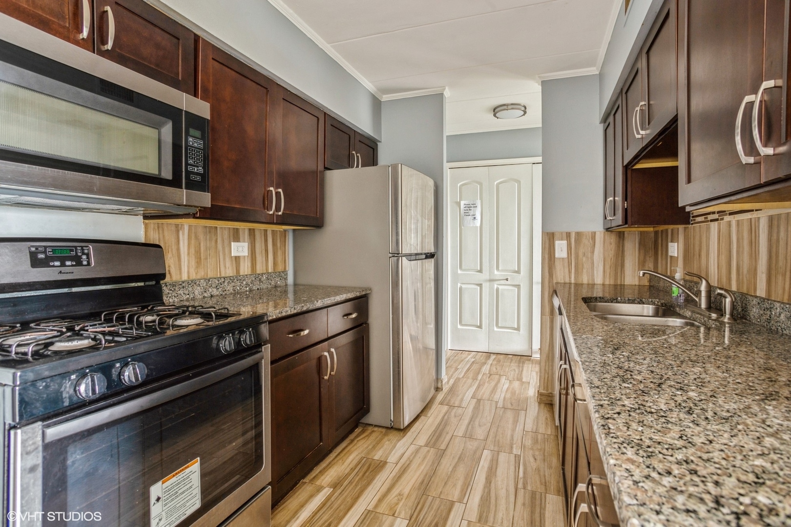 220 S Roselle Road Unit: 524